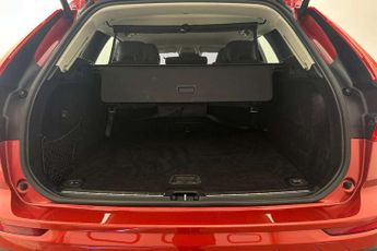 Volvo XC60 2.0 B5P [250] Momentum 5dr Geartronic