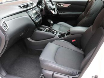 Nissan Qashqai 1.3 DiG-T Tekna 5dr