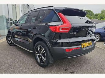 Volvo XC40 2.0 B3P Plus Dark 5dr Auto