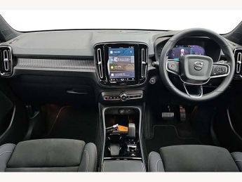 Volvo XC40 2.0 B3P Plus Dark 5dr Auto
