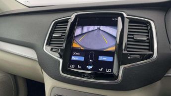 Volvo XC90 2.0 B5D [235] Momentum Pro 5dr AWD Geartronic