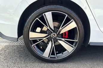 Volkswagen Golf 2.0 TDI 200 GTD 5dr DSG