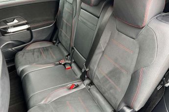 Mercedes-Benz GLB GLB 200 AMG Line 5dr 7G-Tronic