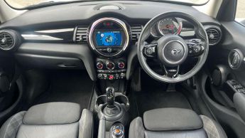 MINI Hatchback 5dr 1.5 Cooper D II 5dr Step Auto