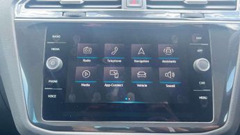 Volkswagen Tiguan 1.5 TSI 150 Elegance 5dr DSG