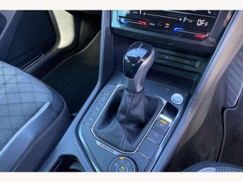 Volkswagen Tiguan 2.0 TDI 4Motion R-Line 5dr DSG