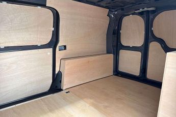 Volkswagen Caddy Maxi 2.0 TDI 122PS Commerce Pro Van DSG [Tech Pack]