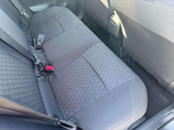 Toyota Yaris 1.5 Hybrid Design 5dr CVT