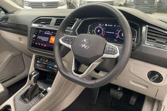 Volkswagen Tiguan 1.4 TSI eHybrid Elegance 5dr DSG