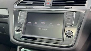 Volkswagen Tiguan 2.0 TDi 150 4Motion SEL 5dr DSG