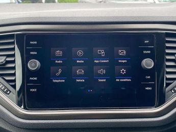 Volkswagen T-Roc 2.0 TDI SE 5dr