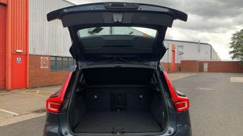 Volvo XC40 1.5 T3 [163] Momentum 5dr Geartronic