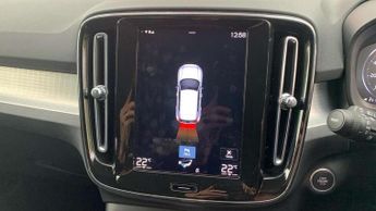 Volvo XC40 1.5 T3 [163] Momentum 5dr Geartronic