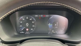 Volvo XC40 Recharge 1.5 T5 Recharge PHEV R DESIGN 5dr Auto