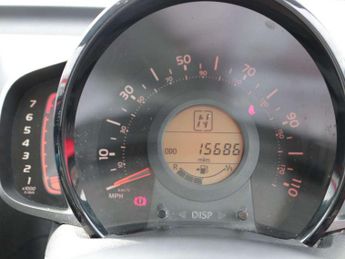 Toyota Aygo 1.0 VVT-i X-Play 5dr x-shift