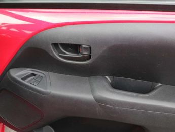 Toyota Aygo 1.0 VVT-i X-Play 5dr x-shift
