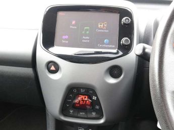 Toyota Aygo 1.0 VVT-i X-Plore 5dr x-shift