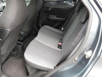 Toyota Aygo 1.0 VVT-i X-Plore 5dr x-shift