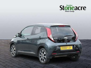 Toyota Aygo 1.0 VVT-i X-Plore 5dr x-shift