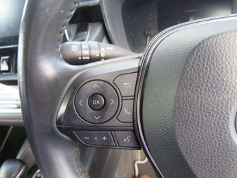 Toyota Corolla 1.8 VVT-i Hybrid Excel 5dr CVT
