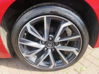 Toyota Corolla 1.8 VVT-i Hybrid Excel 5dr CVT