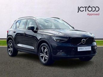 Volvo XC40 2.0 B3P Plus Dark 5dr Auto