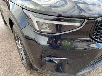 Volvo XC40 2.0 B3P Plus Dark 5dr Auto