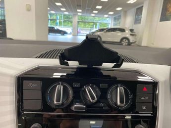 Volkswagen Up 1.0 65PS Beats 5dr