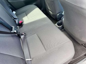 Toyota Yaris 1.5 Hybrid Design 5dr CVT