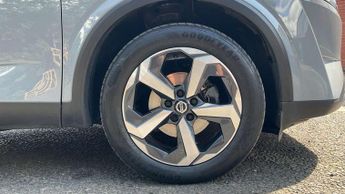 Nissan Qashqai 1.3 DiG-T MH 158 N-Connecta 5dr 4WD Xtronic
