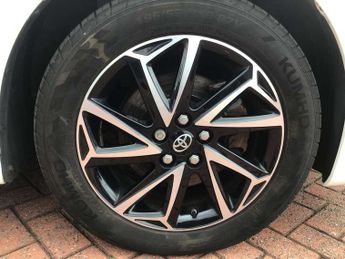 Toyota Yaris 1.5 Hybrid Design 5dr CVT