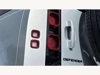 Land Rover Defender 3.0 D250 Hard Top HSE Auto [3 Seat]