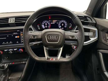 Audi Q3 35 TFSI Black Edition 5dr S Tronic [20" Alloy]