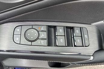 Nissan Qashqai 1.3 DiG-T MH 158 N-Connecta 5dr Xtronic