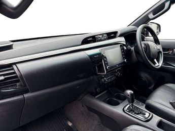 Toyota Hilux Invincible X D/Cab Pick Up 2.8 D-4D Auto