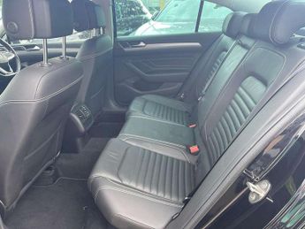 Volkswagen Passat 1.5 TSI EVO SEL 4dr DSG