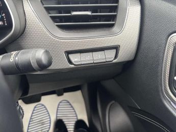Renault Arkana 1.6 E-Tech full hybrid 145 Techno 5dr Auto