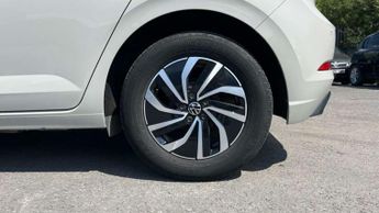 Volkswagen Polo 1.0 Life 5dr