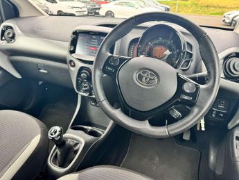 Toyota Aygo 1.0 VVT-i X-Play TSS 5dr