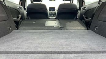 Mercedes-Benz B-Class B200d AMG Line Premium Plus 5dr Auto