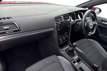 Volkswagen Golf 1.5 TSI EVO 150 R-Line 5dr