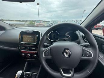 Renault Clio 0.9 TCE 90 Iconic 5dr