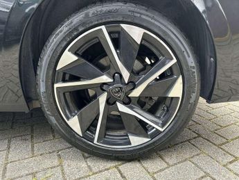 Peugeot 308 SW 1.2 PureTech Allure Premium 5dr EAT8
