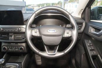 Ford Focus 1.0 EcoBoost 125 Titanium 5dr