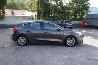 Ford Focus 1.0 EcoBoost 125 Titanium 5dr