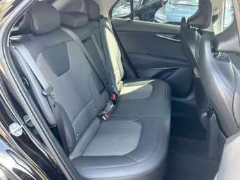 Kia Niro 1.6 GDi Hybrid 3 5dr DCT