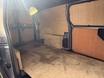 Vauxhall Vivaro 2900 1.5d 100PS Dynamic H1 Van