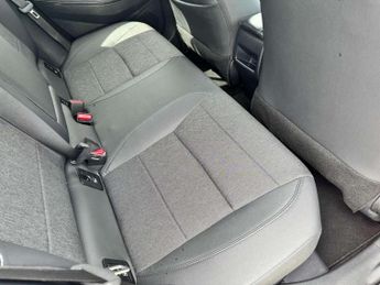 Toyota Corolla 1.8 VVT-i Hybrid Design 5dr CVT