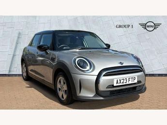 MINI Hatch 1.5 Cooper Classic 5dr Auto [Comfort/Nav Pack]