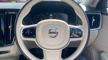 Volvo V90 Cross Country 2.0 T5 Cross Country Pro 5dr AWD Geartronic